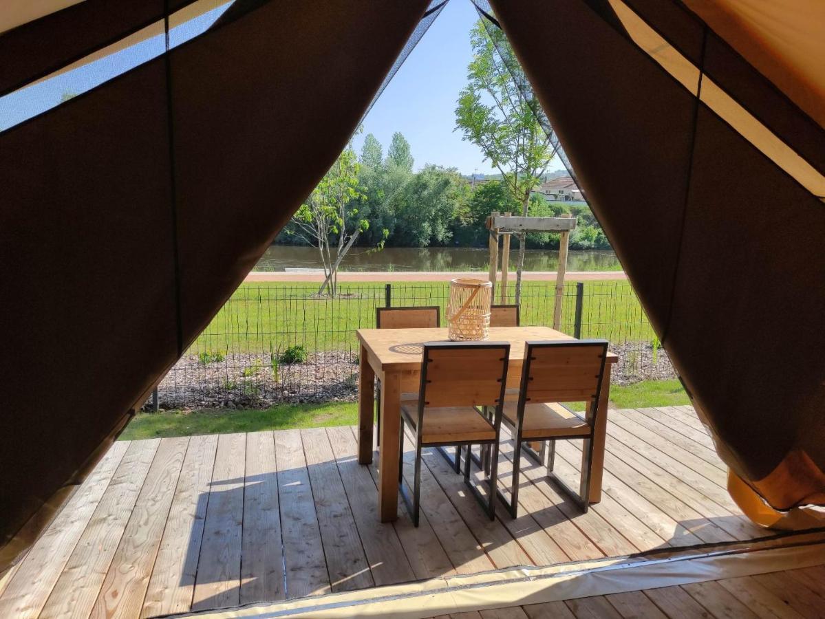 Tente Lodge Pour 5 Personnes En Bordure De La Riviere Allier Au Sein D'Un Petit Camping Saint-Yorre Exterior foto